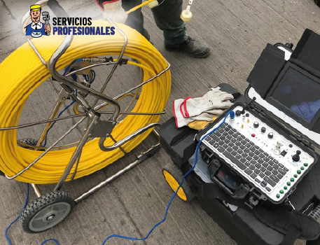 Cámara de video inspección ingresando a una tubería
