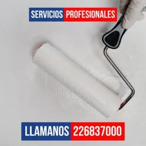 Habitación recién pintada con acabado liso