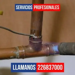 Instalación de calefont nuevo en muro